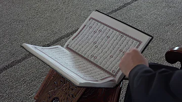 كيفية محرر مونتاج فيديوهات القرآن الكريم و كتابة الآيات 2024